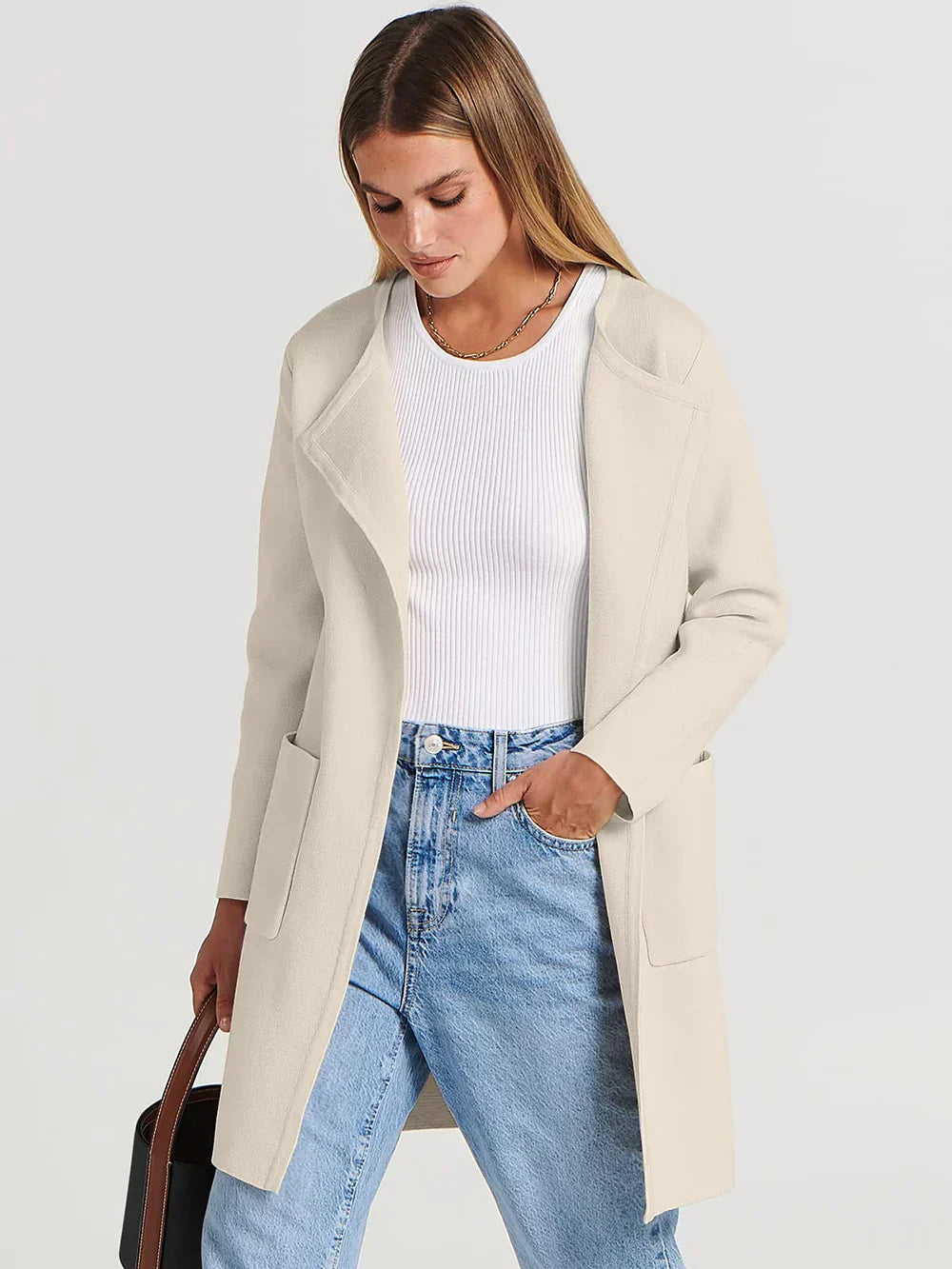 Women’s Knee-Length Coat – Wool Blend – Relaxed Fit – Wide Lapel – Patch Pockets