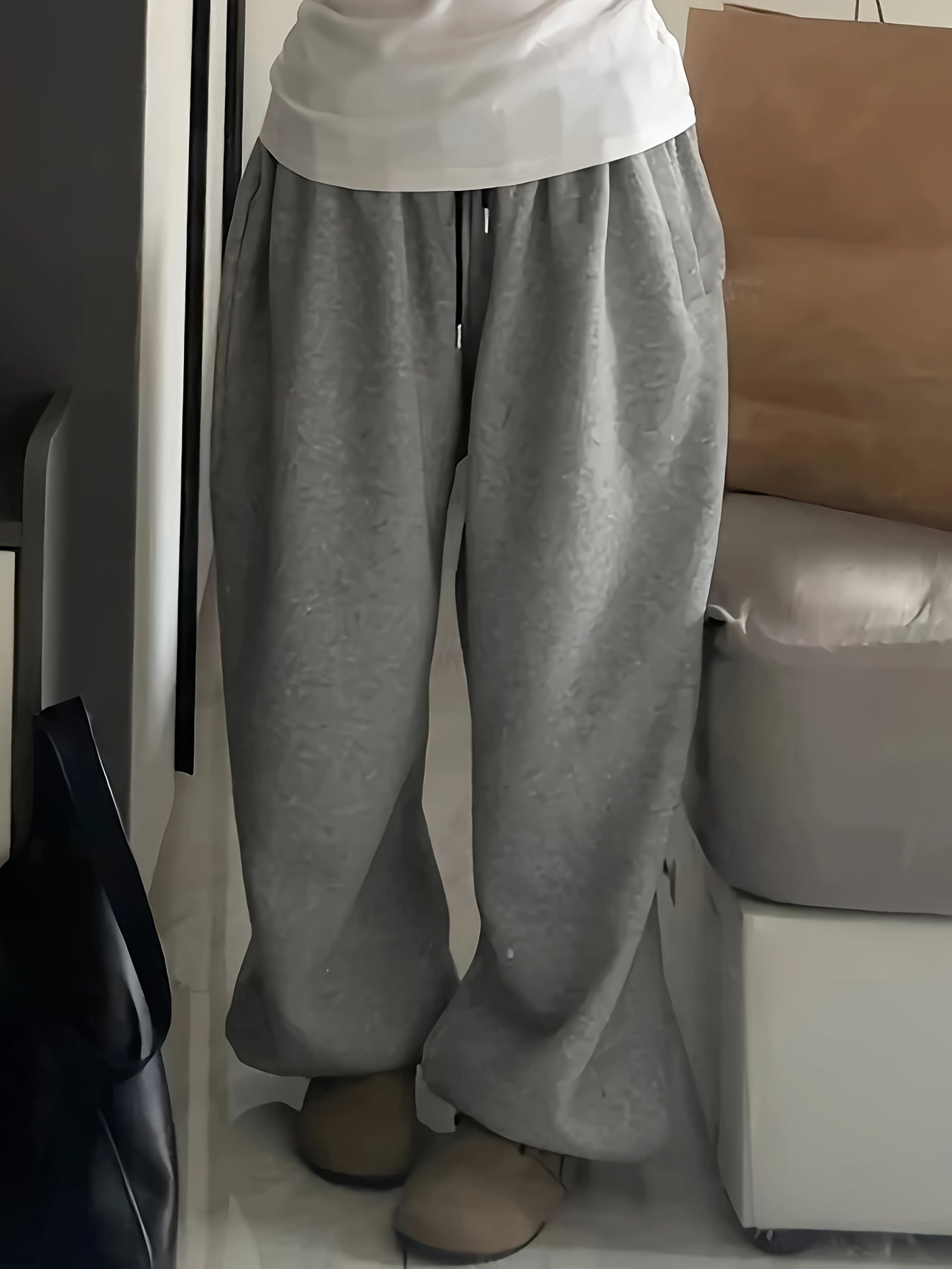 Unisex Wide-Leg Sweatpants – Relaxed Fit – Elastic Waistband with Drawstring – Soft & Comfortable