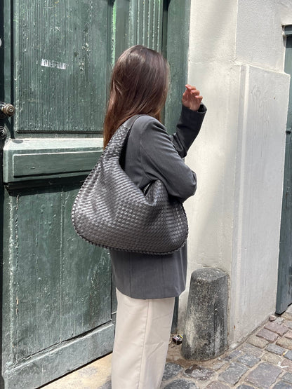 Women’s Tote Bag – Structured Silhouette – Minimalist Daily Carry