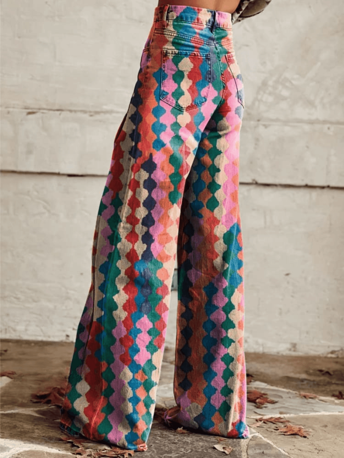 Women's Retro Chic Wide-Leg Pants - Geometric Pattern - Vibrant Colors - Casual Elegance