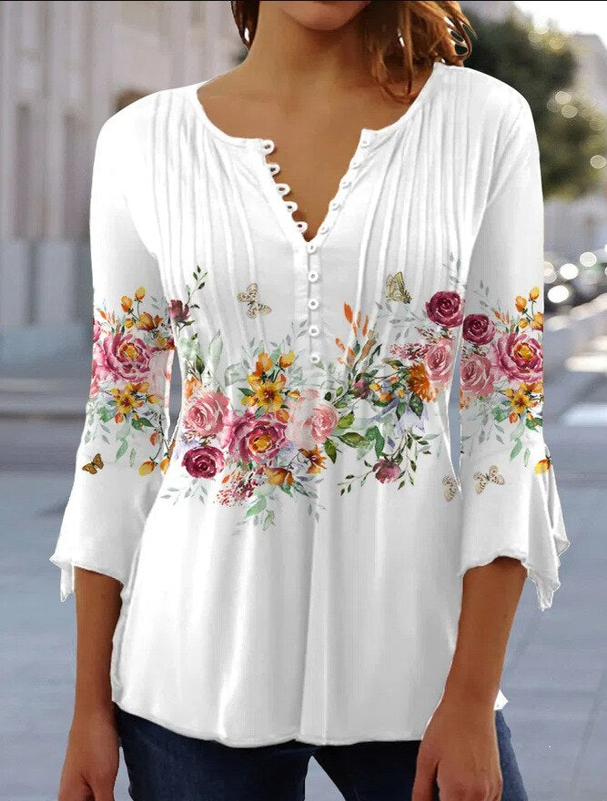 Women’s Floral Top – Relaxed Fit – V-Neck – 3/4 Sleeve – Breathable Blend – Pleated Detail