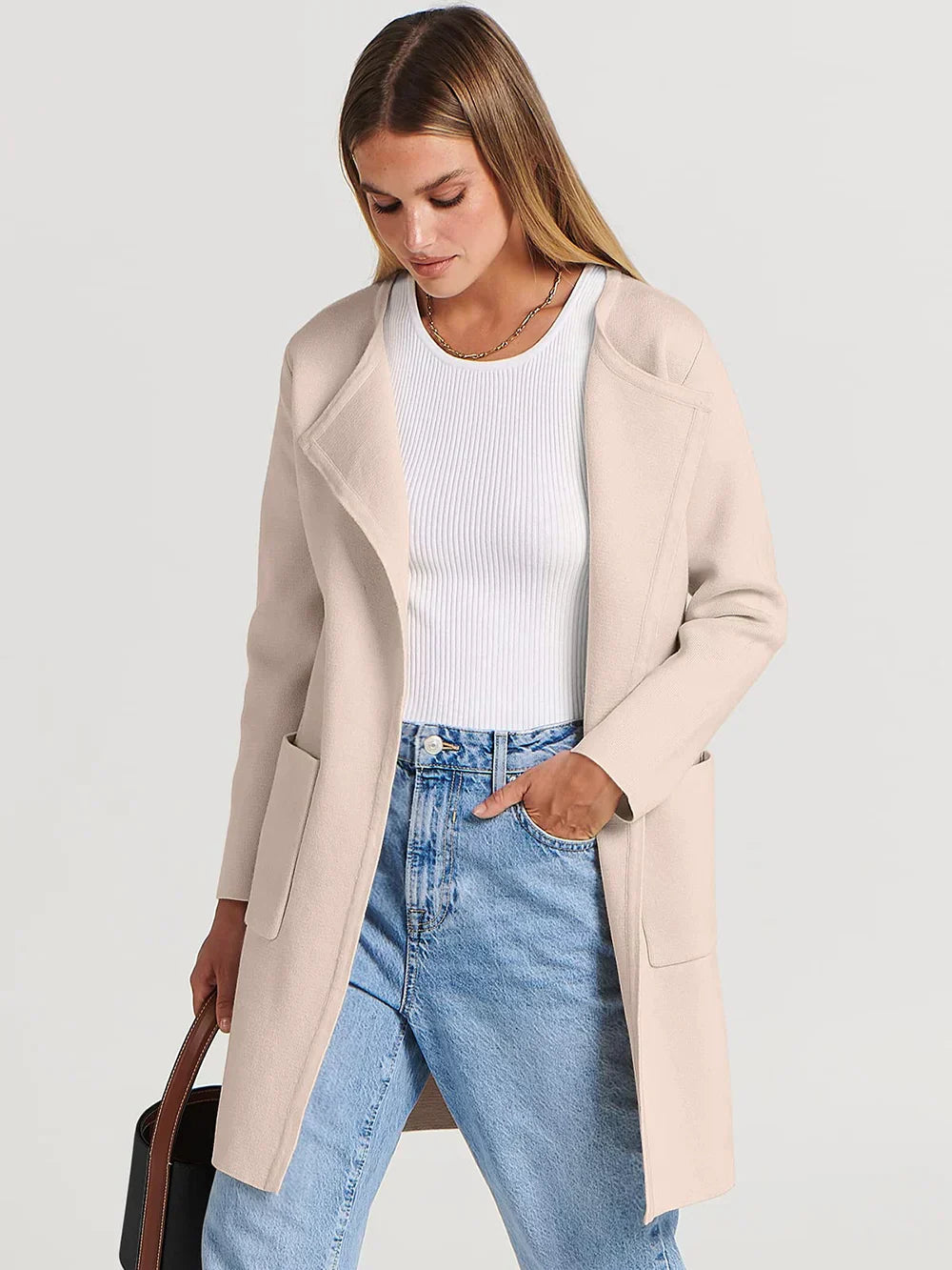 Women’s Knee-Length Coat – Wool Blend – Relaxed Fit – Wide Lapel – Patch Pockets