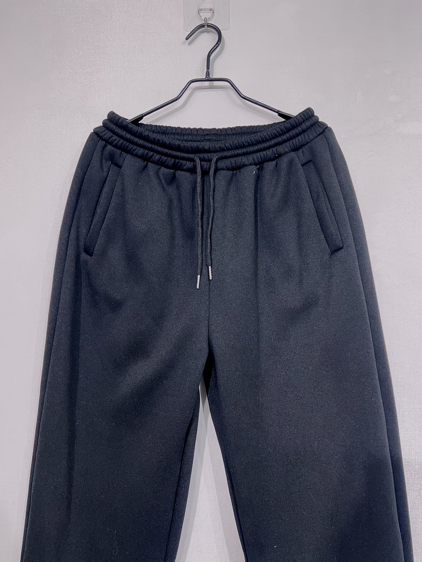 Unisex Wide-Leg Sweatpants – Relaxed Fit – Elastic Waistband with Drawstring – Soft & Comfortable