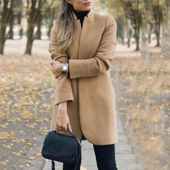 Women’s Coat – Tailored Fit – Soft Plush – Knee Length – Elegant Minimalist Design