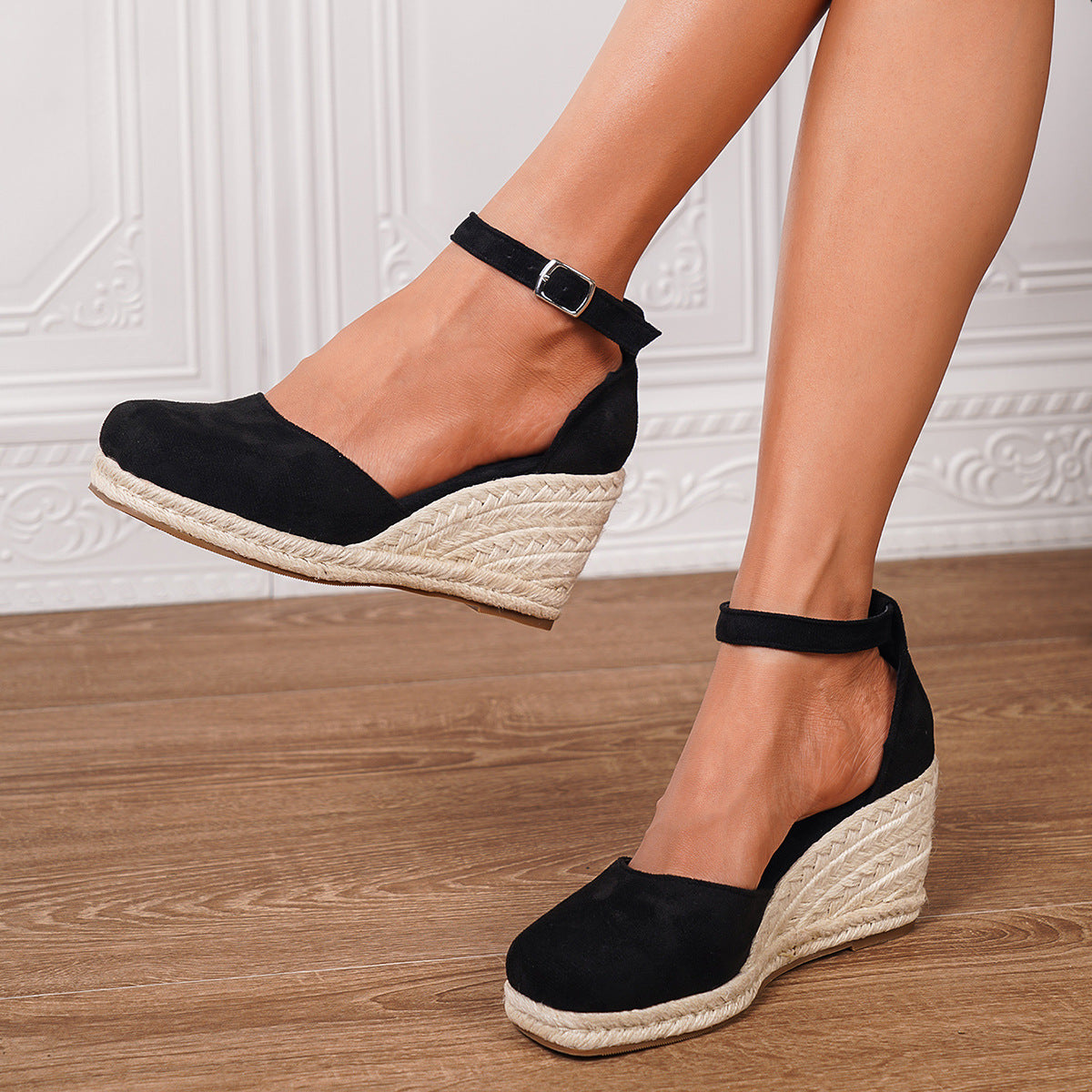 Women's Strappy Flat Sandals – Comfortable and Stylish