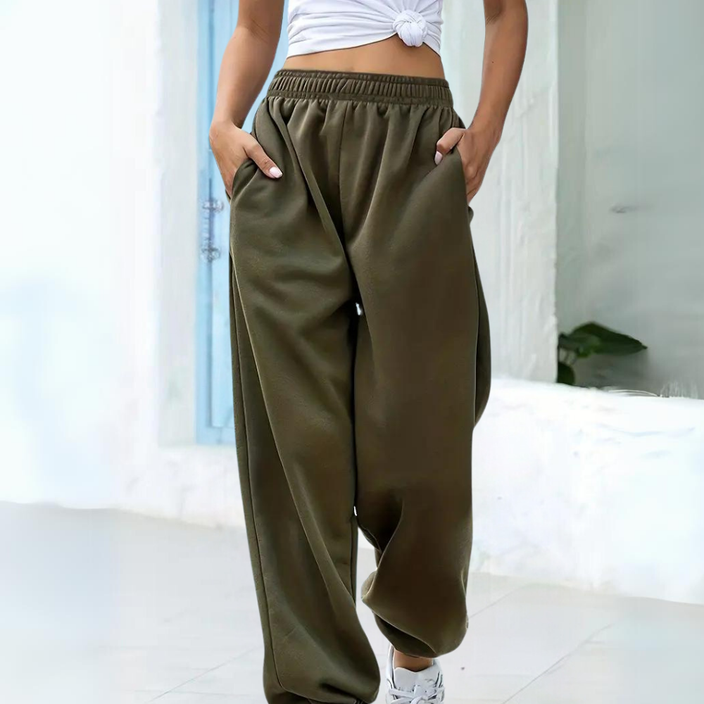 Women's Jogger Sweatpants - Elastic Waist - Relaxed Fit - Soft Cotton Blend - With Pockets
