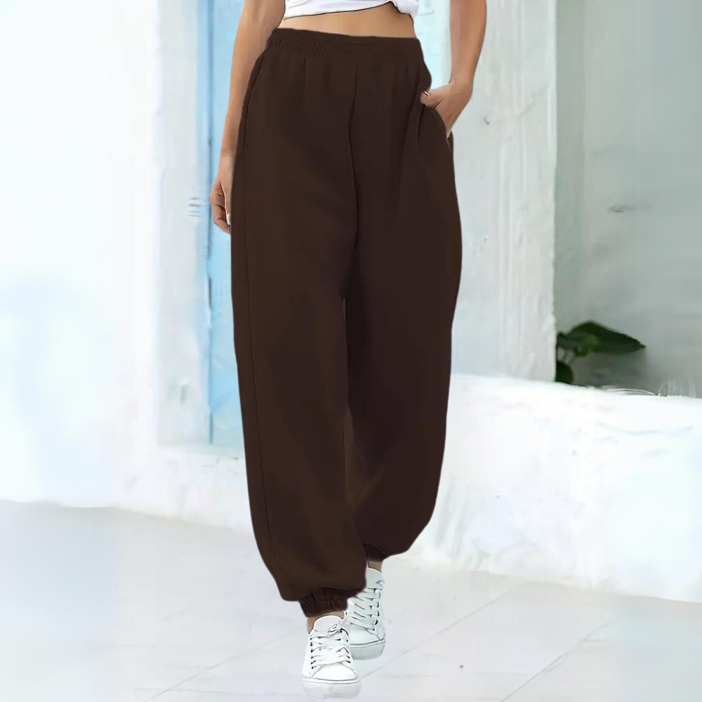 Women's Jogger Sweatpants - Elastic Waist - Relaxed Fit - Soft Cotton Blend - With Pockets