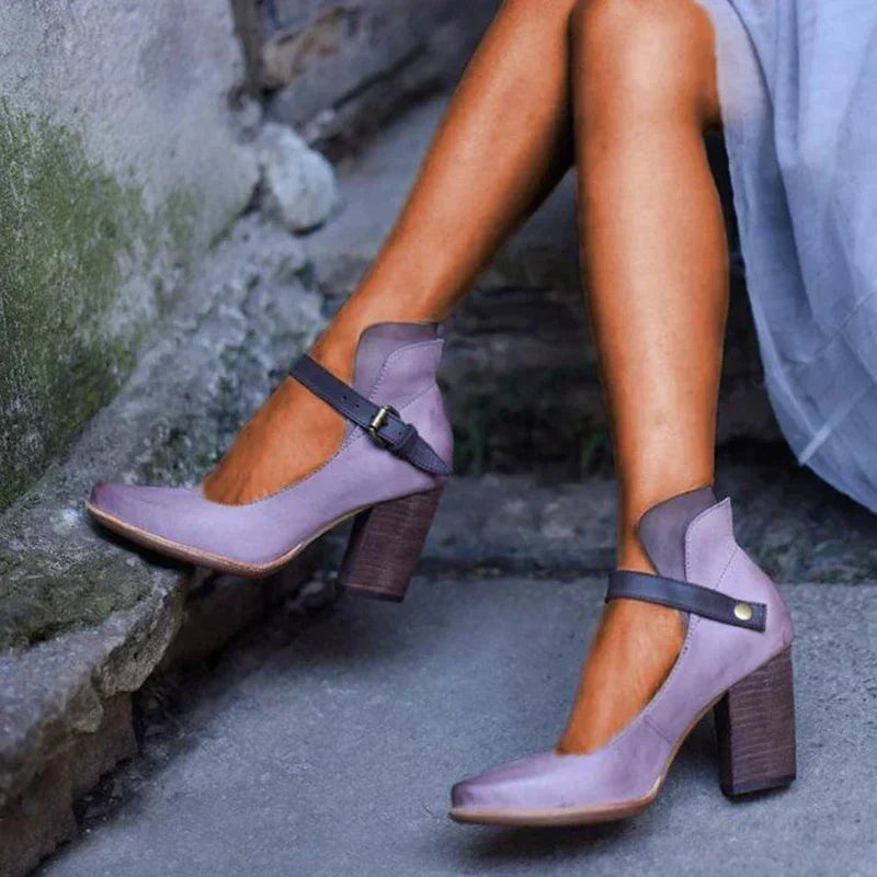 Women’s Block Heel Shoes – Leather Look – Ankle Strap – Closed Toe – Elegant Fit