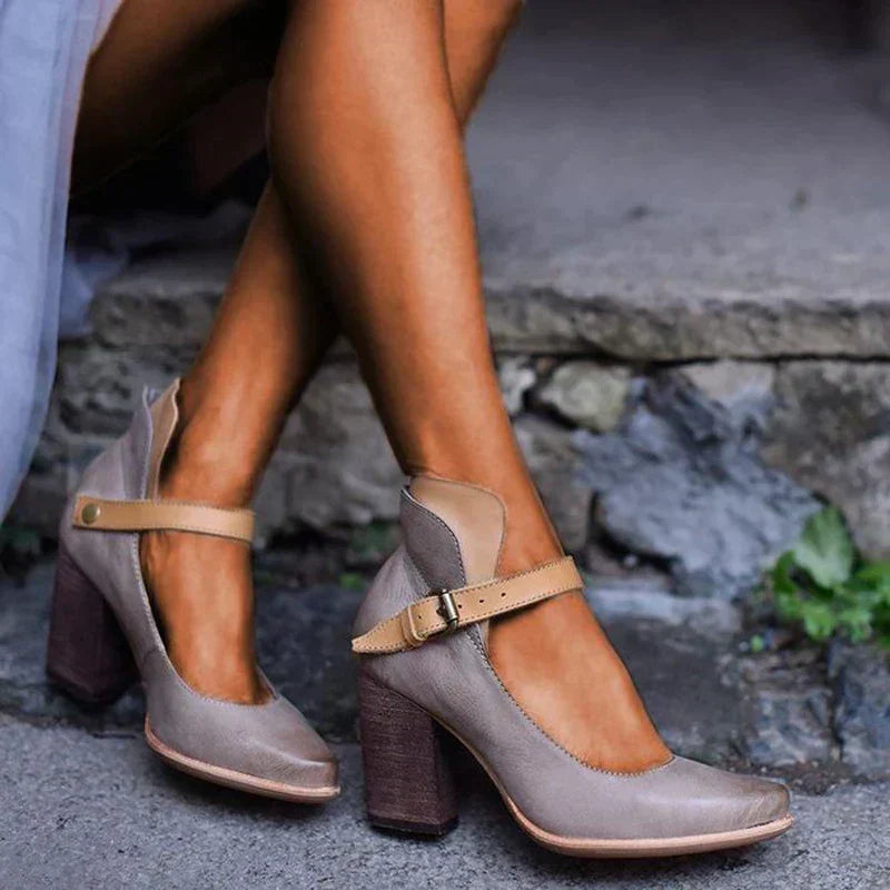Women’s Block Heel Shoes – Leather Look – Ankle Strap – Closed Toe – Elegant Fit