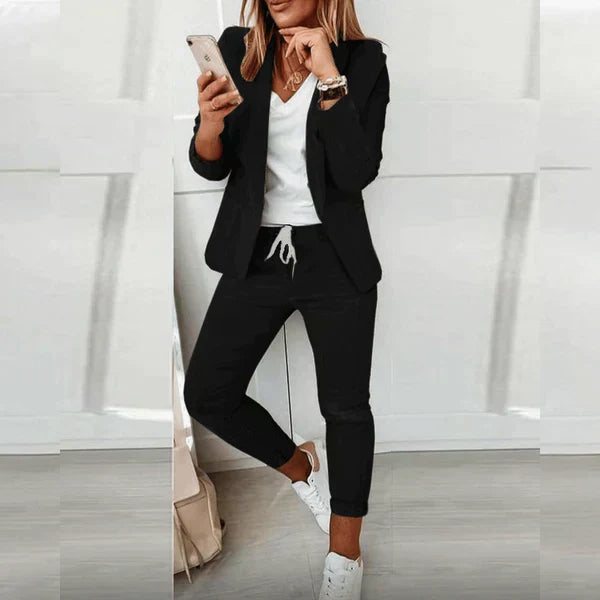 Women's Two-Piece Suit - Tailored Blazer & Jogger Trousers - Smart Casual Fit