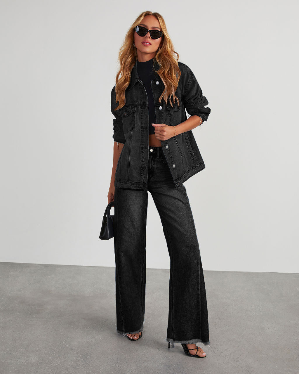 Women’s Wide-Leg Jeans – Sturdy Denim – Relaxed Fit – Raw Hem – Floor-Length Casual Wear