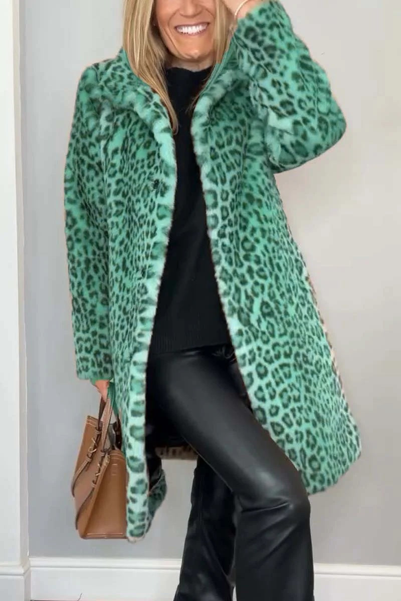 Women’s Coat – Faux Fur – Oversized Fit – Notched Collar – Leopard Print – Casual