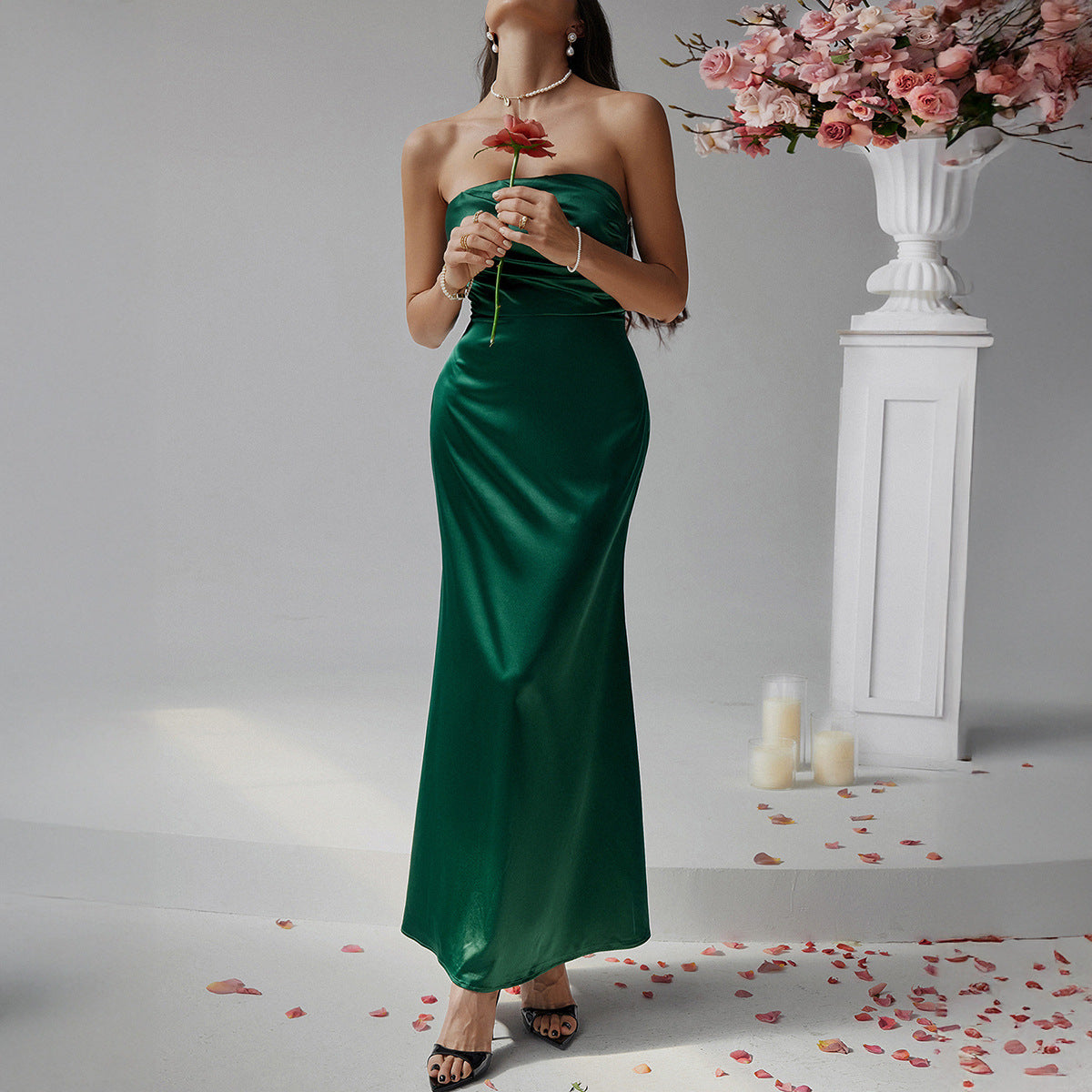 Women’s Evening Gown – Strapless Slim Fit – Satin Finish – Full Length Formal Dress