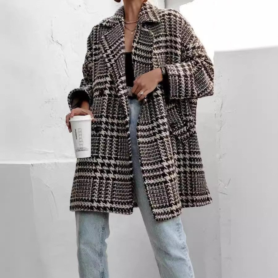 Women’s Wool Coat – Oversized Fit – Check Pattern – Knee Length – Single Breasted