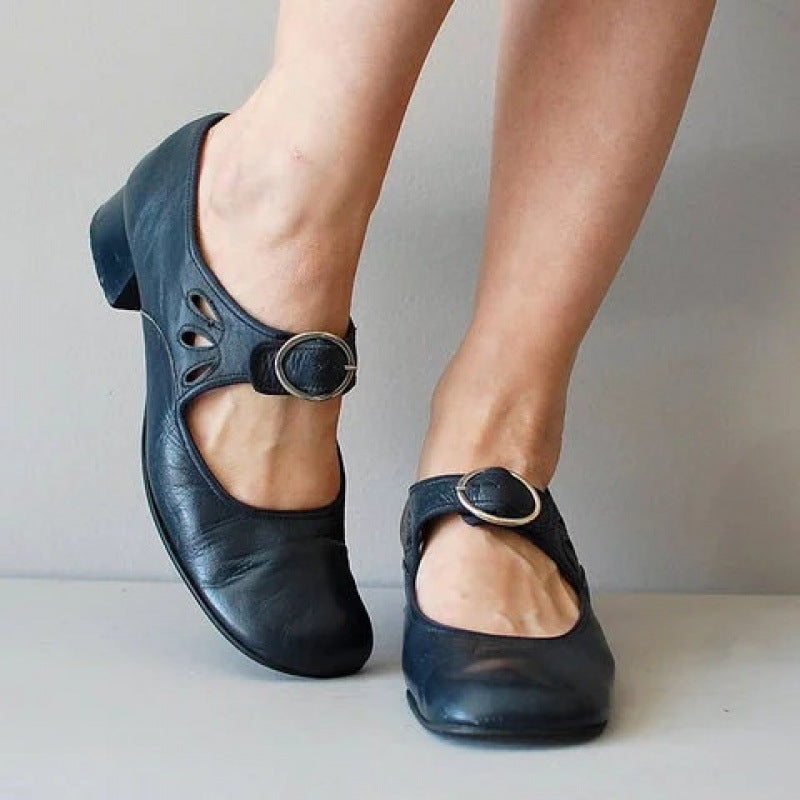 Women’s Dress Shoes – Low Heel – Buckled Strap – Leather Look – Retro Cut-Out Design