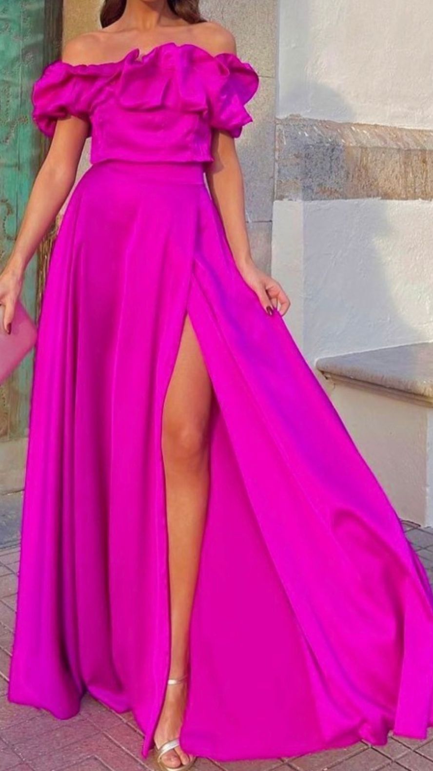 Women’s Two-Piece Set – Off-Shoulder Ruffle Crop Top – High-Waist Slit Maxi Skirt