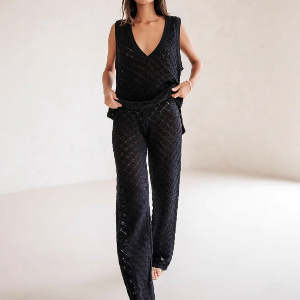 Women’s Top and Pants Set – Knit Diamond Pattern – Relaxed Fit – Deep V-Neck Sleeveless