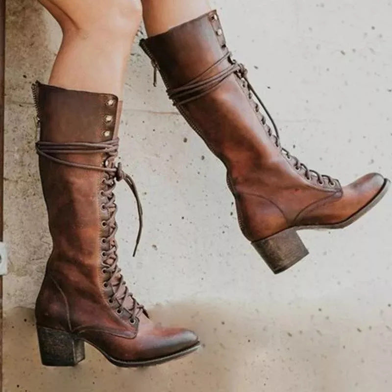 Women’s Knee-High Boots – Leather – Lace-Up Front – Chunky Heel – Side Zip Fit