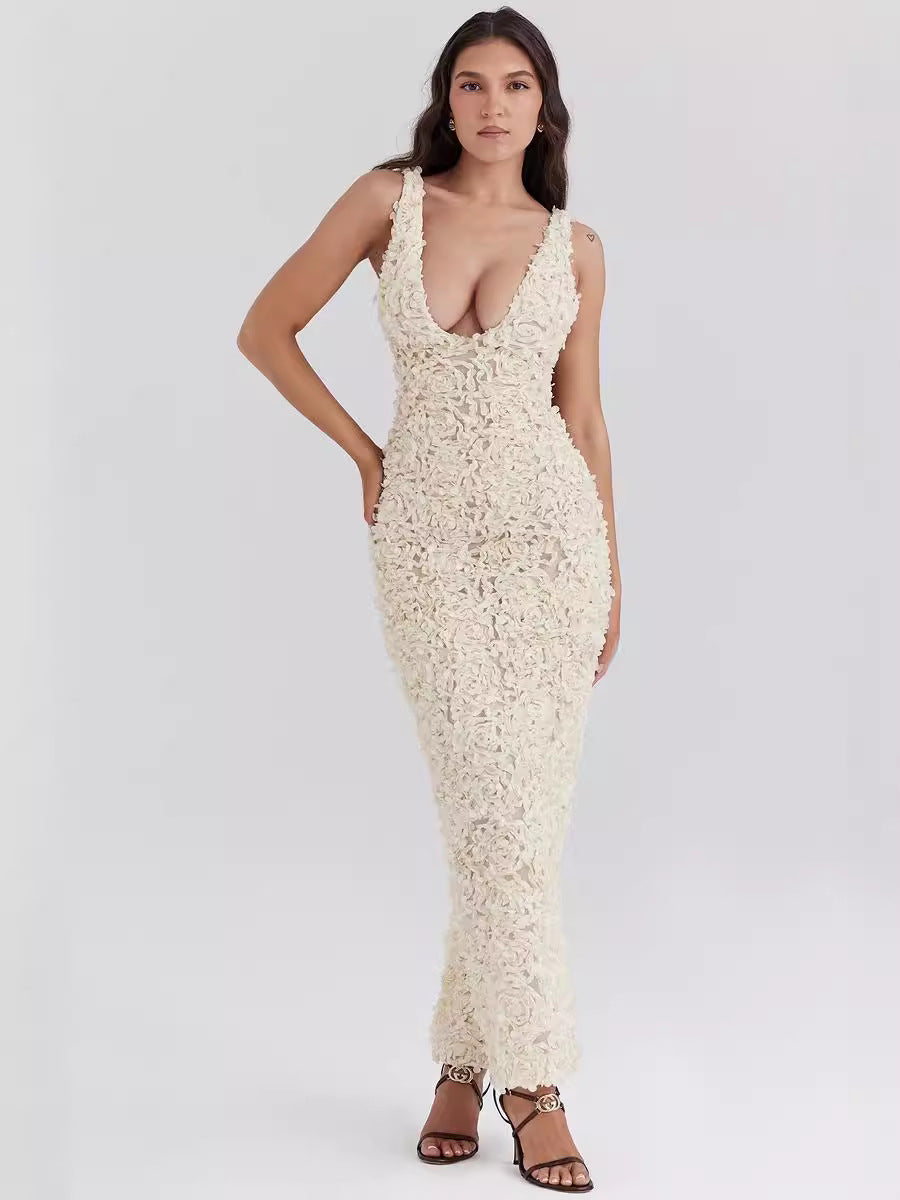 Women’s Evening Dress – Slim Fit – Full Length – 3D Floral Detail – Plunging Neckline