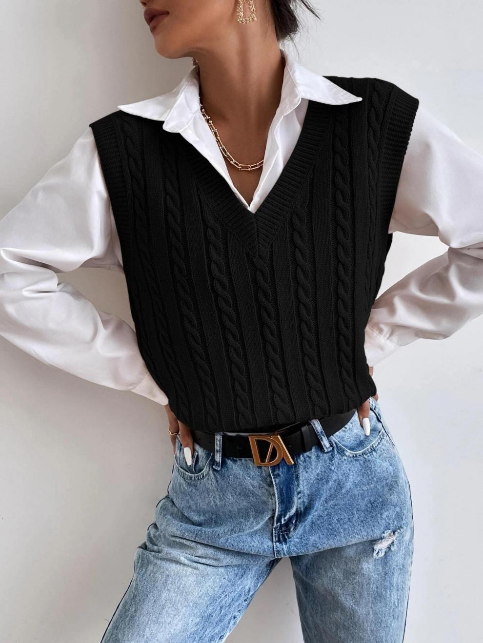 Women’s Sweater Vest – Cable Knit Pattern - V-Neck