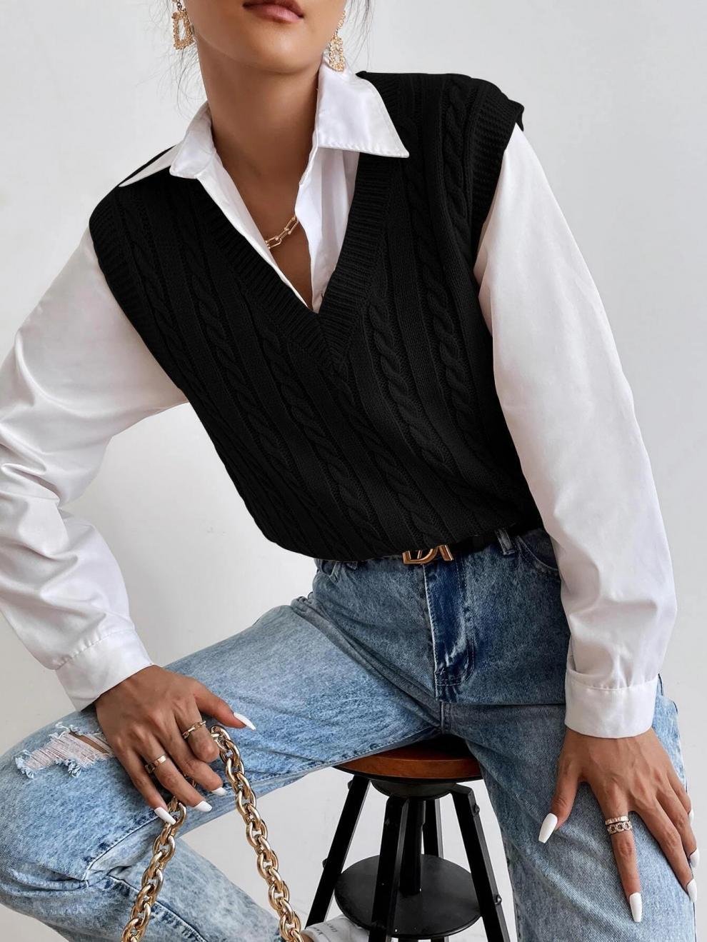 Women’s Sweater Vest – Cable Knit Pattern - V-Neck