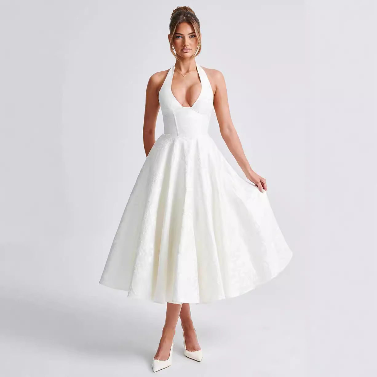 Women’s Maxi Dress – Jacquard Fabric – Halter Neck – V-Neck – Tie Waist – Flared Skirt