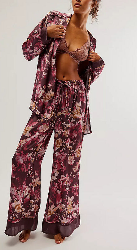 Women’s Pajama Set – Silk – Relaxed Fit – Button-Up Top – Wide-Leg – Printed Design