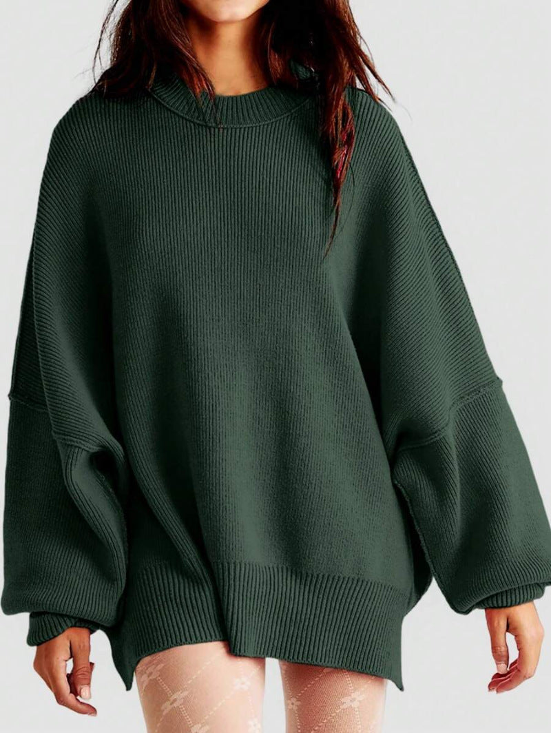 Women’s Pullover Knit Sweater – Oversized Fit – Crew Neck – Long Sleeve – Side Slits