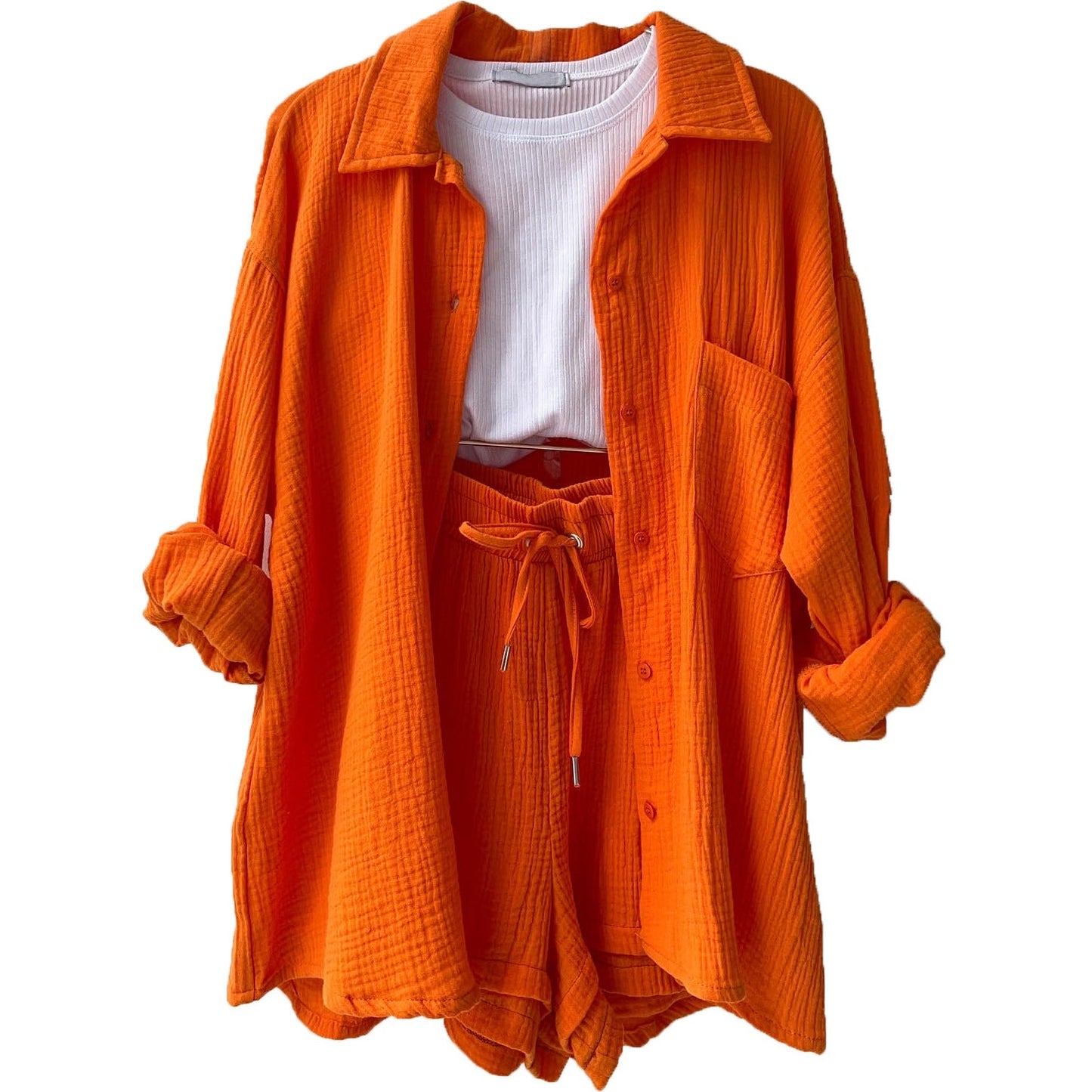 Women’s Two-Piece Set – Crinkled Shirt with Classic Collar – High-Waisted Drawstring Shorts