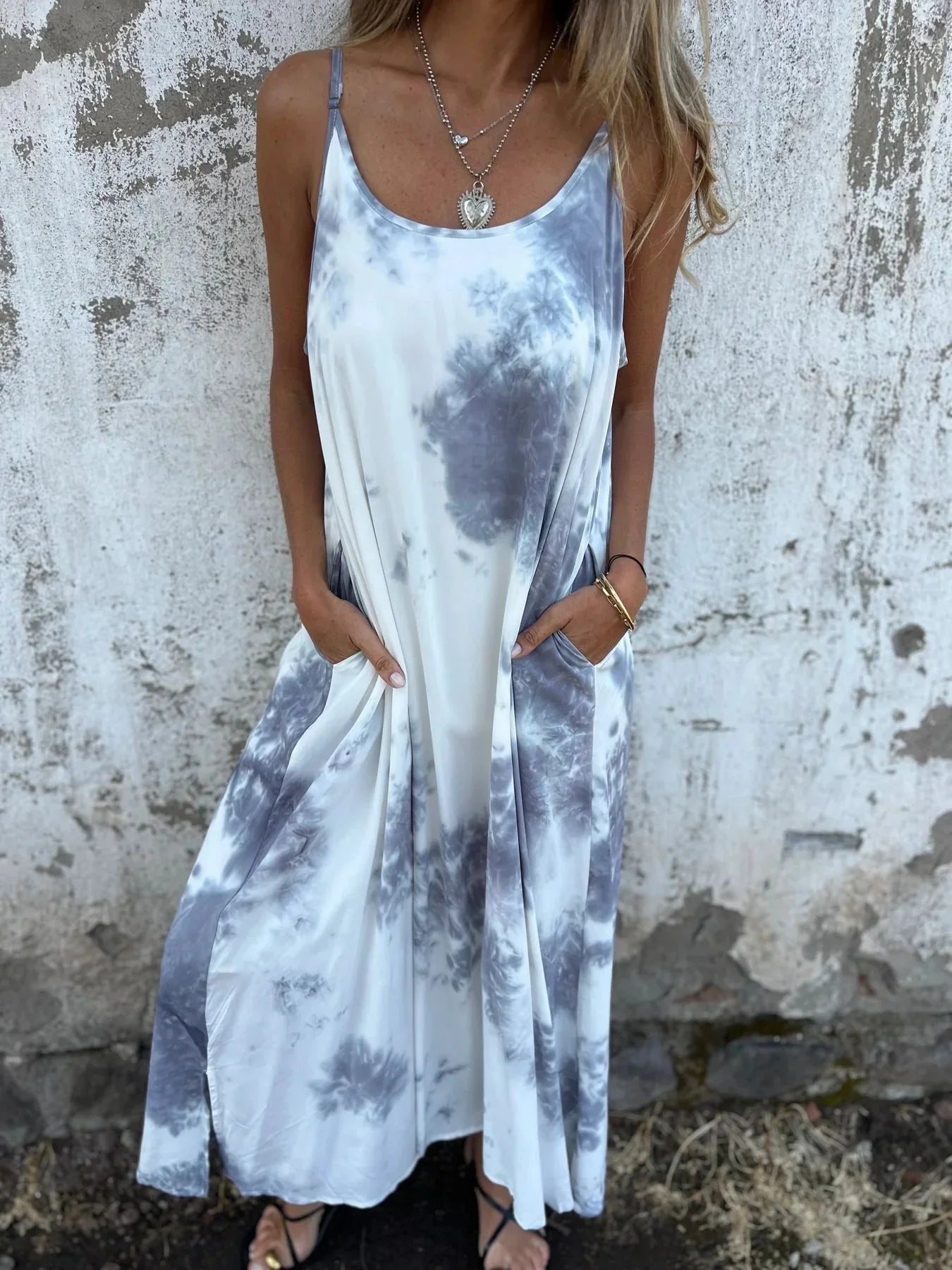 Women’s Maxi Dress – Relaxed Fit – Natural Fibers – Adjustable Straps – Pockets – Animal Print