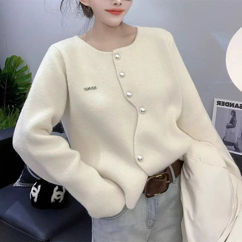 Women’s Knitted Cardigan – Relaxed Fit – Wool Blend – Pearl Button Front – Long Sleeve
