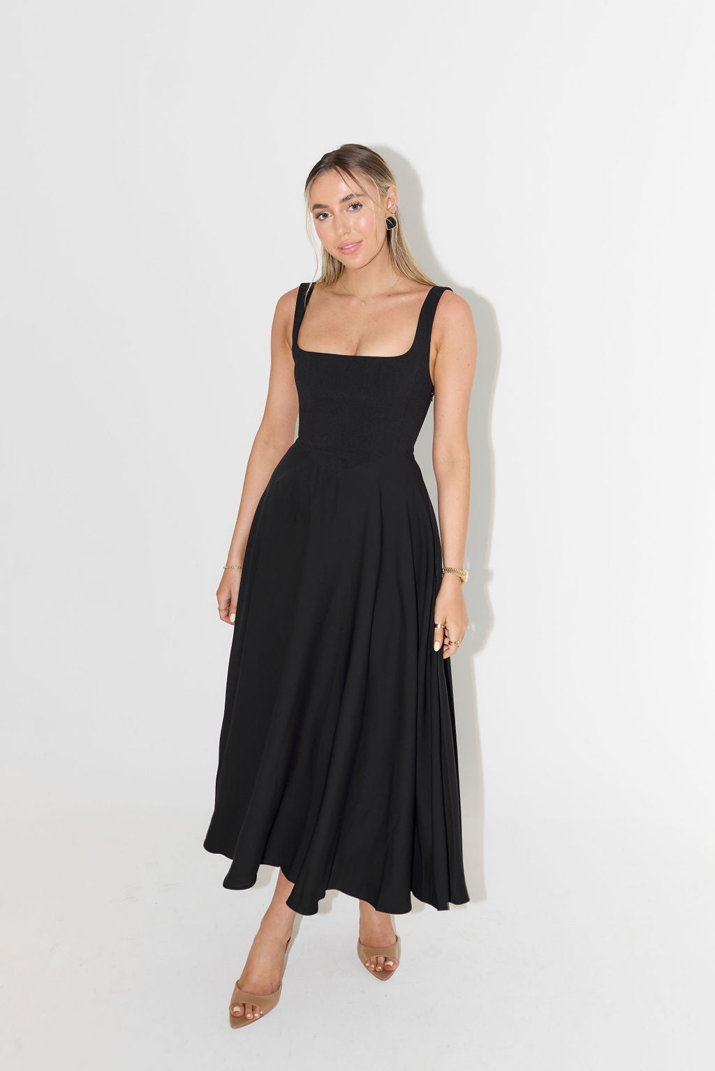 Women’s Midi Dress – Satin Finish – Fitted Bodice – Sleeveless – Square Neckline