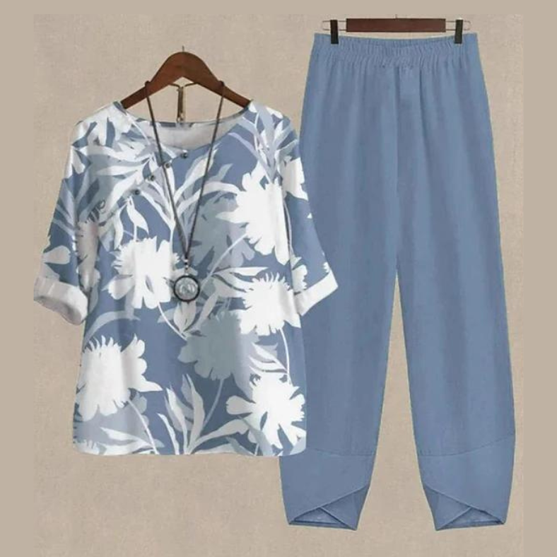 Women’s Two-Piece Set – Relaxed Fit – Breathable Blend – Butterfly Print – Wide-Leg Pants