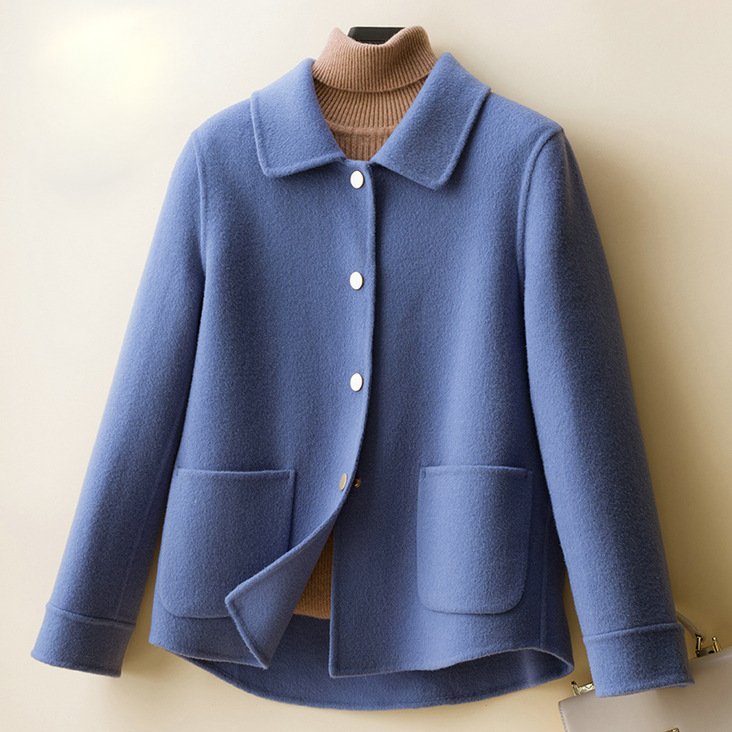 Women’s Wool Coat – Classic Fit – Tailored Collar – Front Buttons – Patch Pockets