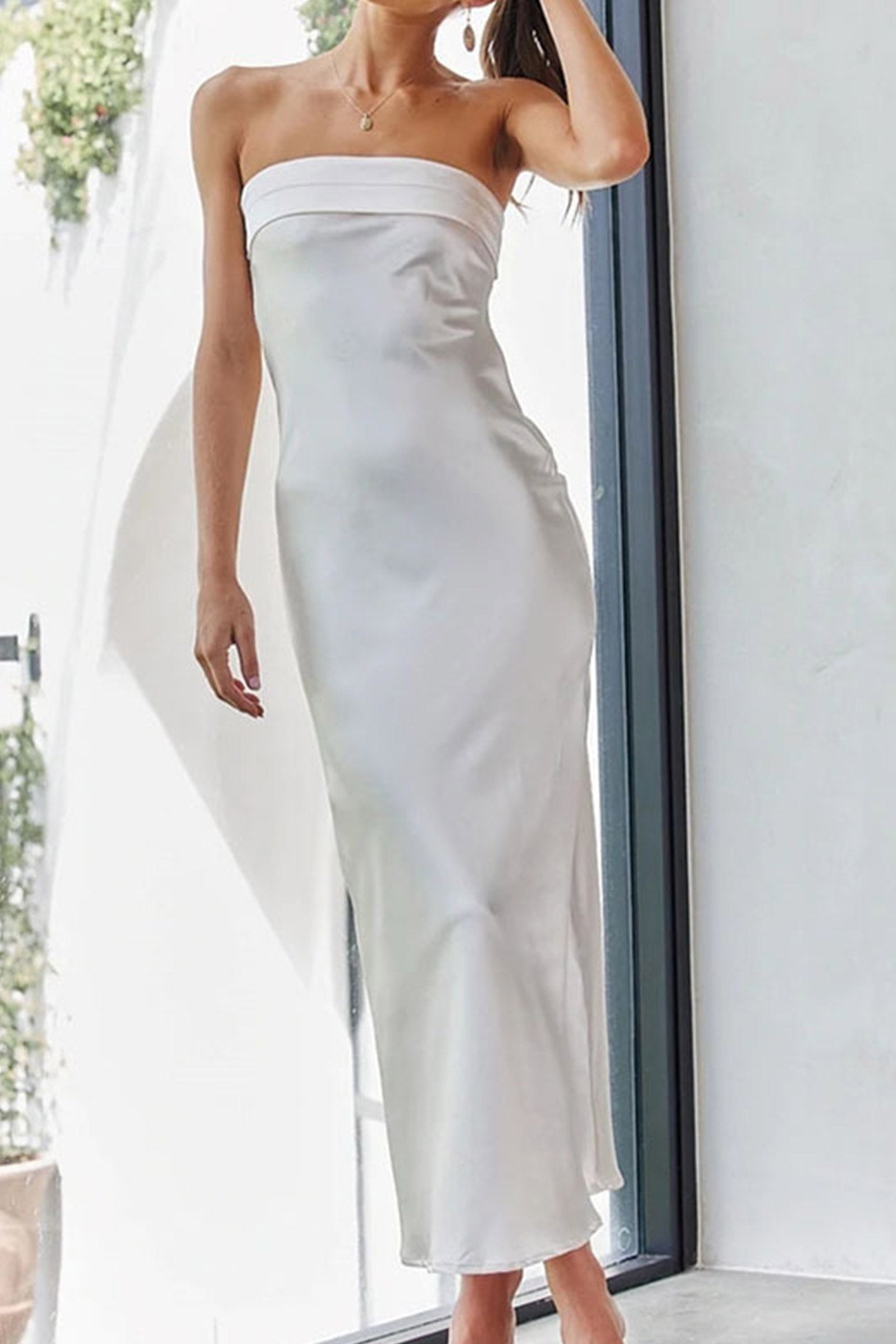 Women's Strapless Evening Gown - Satin Finish - Elegant Fitted Silhouette