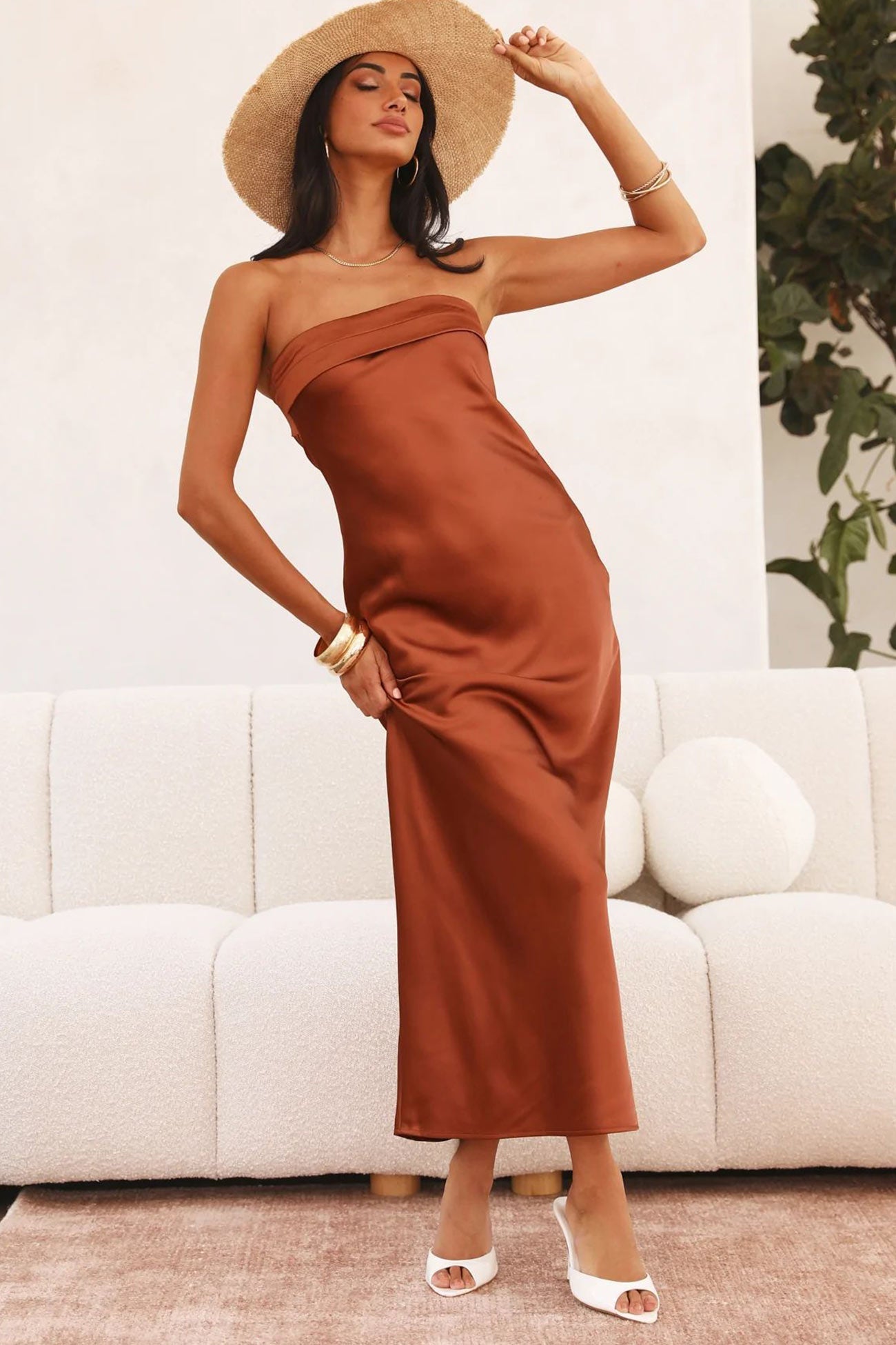 Women's Strapless Evening Gown - Satin Finish - Elegant Fitted Silhouette