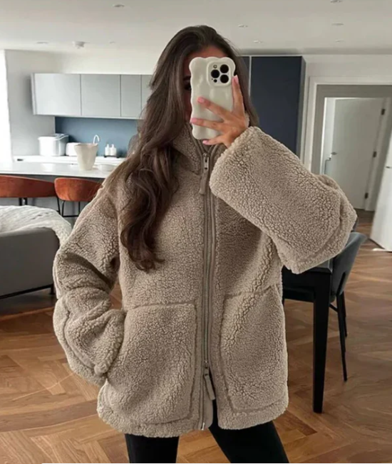 Women’s Coat – Oversized Fit – Soft Fleece – High Collar – Zipper Front – Hip Length
