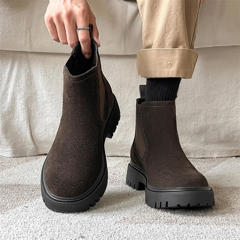 Men’s Mid-Cut Casual Boots – Suede – Elastic Side Panels – Chunky Sole – Retro Style