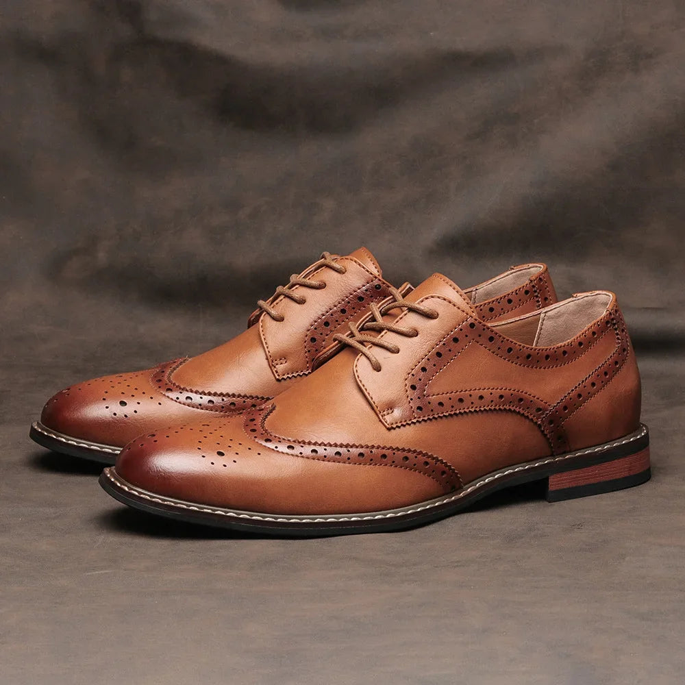 Men’s Oxford Shoes – Leather Wingtip Brogue – Retro Lace-Up Casual Outdoor Style