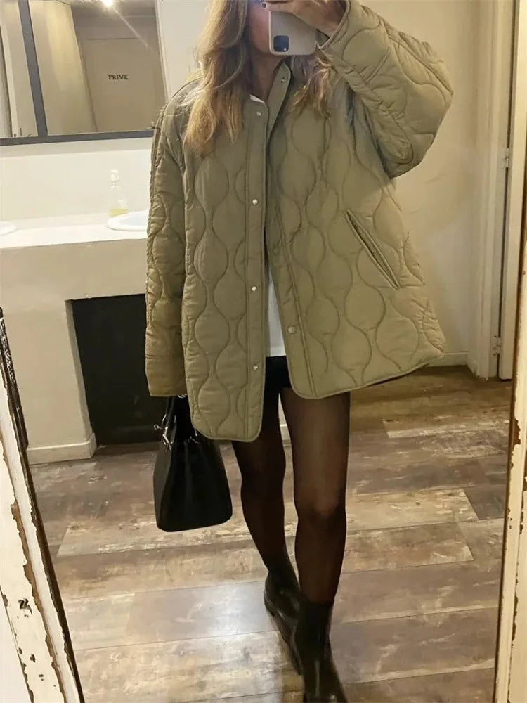 Women’s Quilted Jacket – Lightweight Padded – Oversized Fit – Snap Button Closure