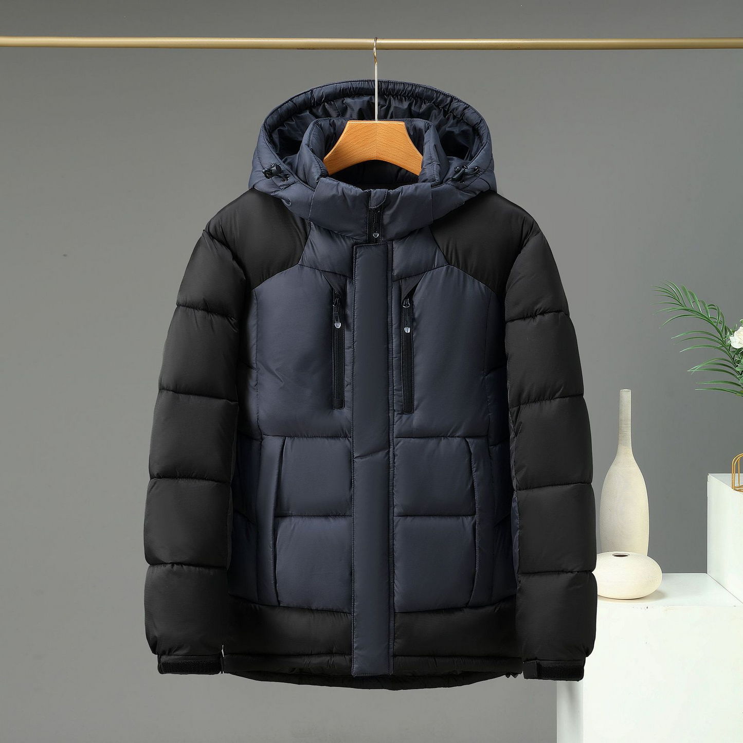 Men’s Padded Jacket – Structured Fit – Detachable Hood – Secure Pockets – Hip Length