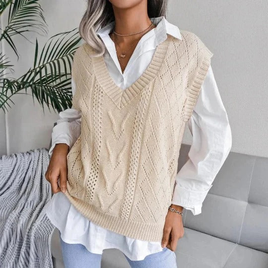 Women’s Knitted Vest – Relaxed Fit – Cable Knit – V-Neck – Wool Blend – Casual Layering
