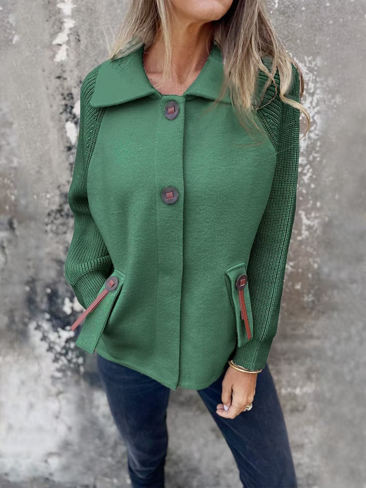 Women’s Jacket – Relaxed Fit – Wool Blend – Ribbed Sleeves – Wide Collar – Button Front
