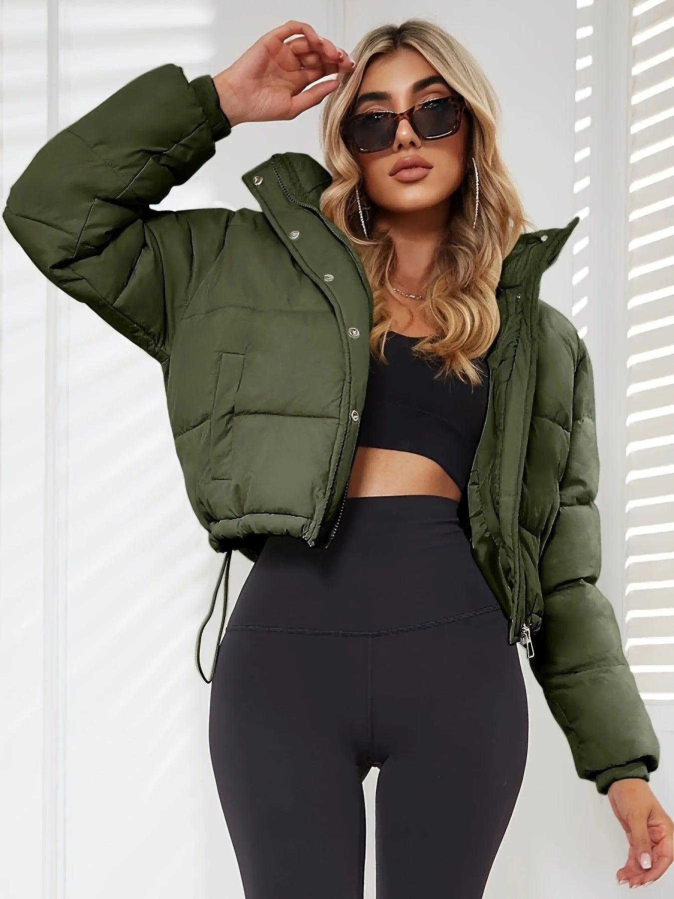 Women’s Puffer Jacket – Cropped Oversized Fit – Quilted Hooded with Drawstring Hem