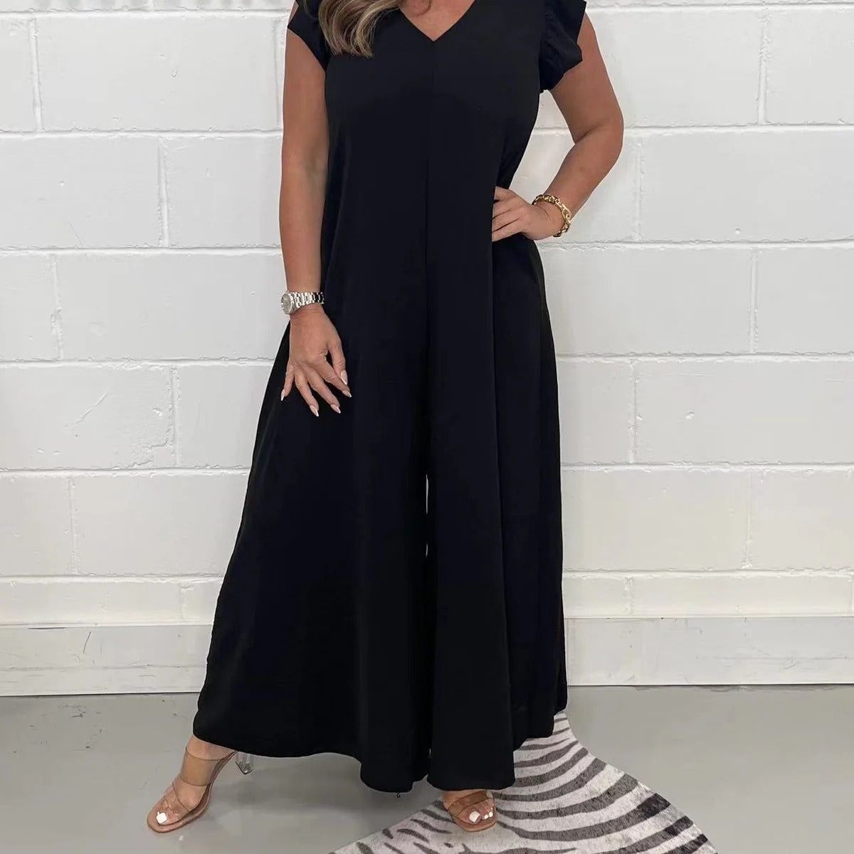 Women’s Overalls – Wide Leg Fit – Ruffled Shoulder – V-Neck – Breathable Fabric