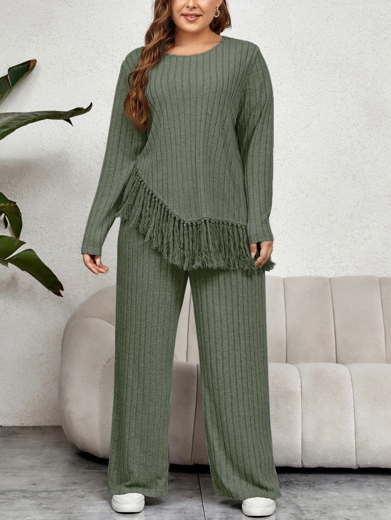 Women’s Lounge Set – Knitted Ribbed – Oversized Fringe Hem Top – Wide Leg Trousers