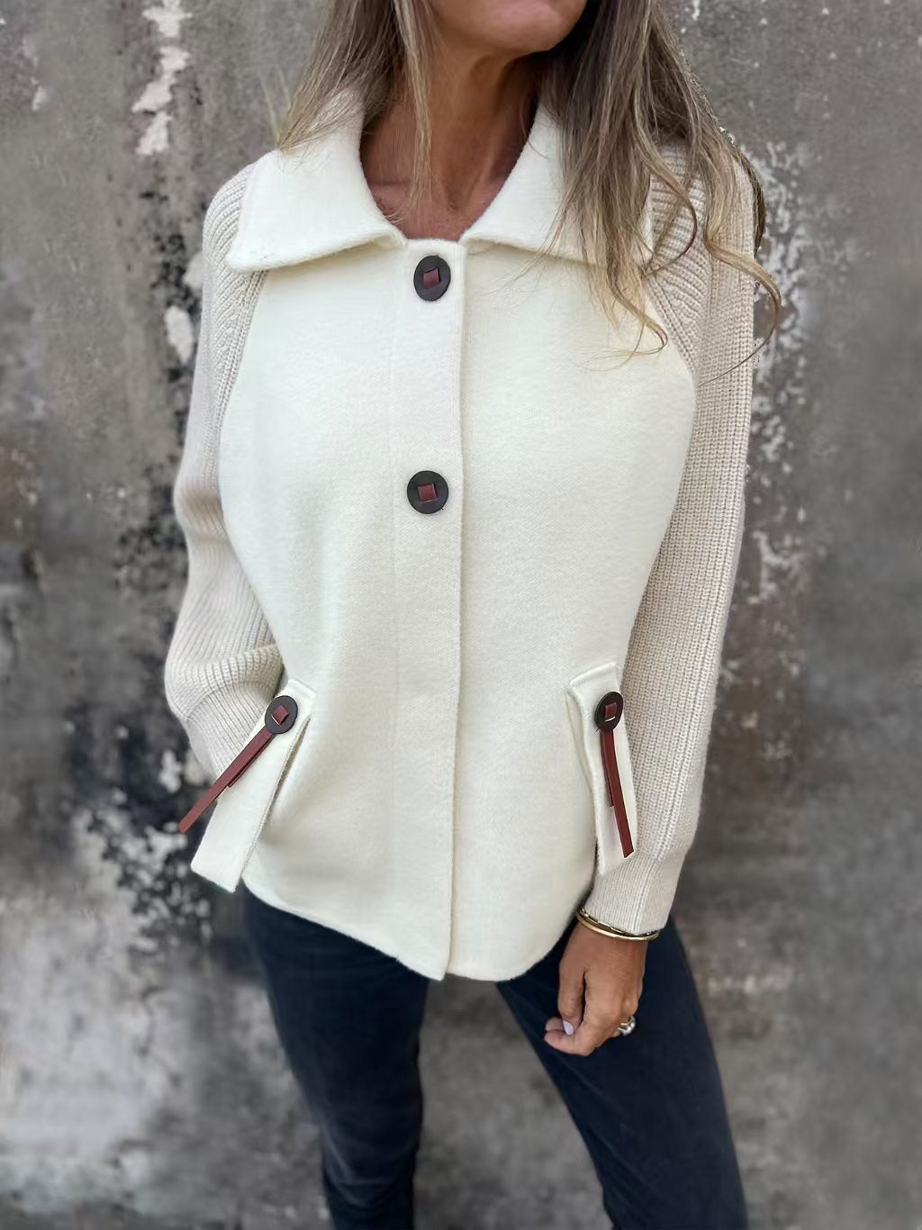 Women’s Jacket – Relaxed Fit – Wool Blend – Ribbed Sleeves – Wide Collar – Button Front