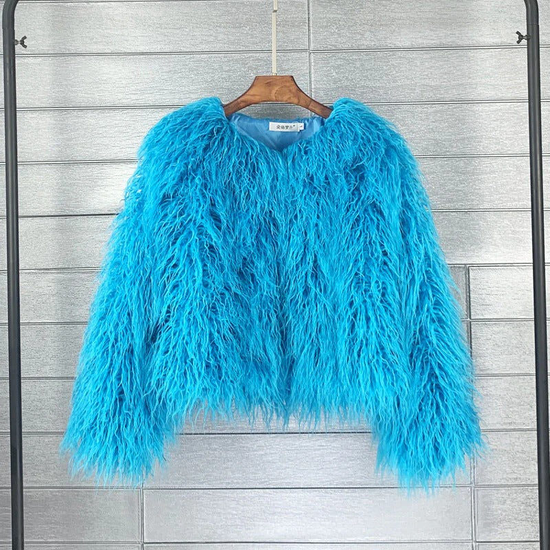 Women’s Short Jacket – Oversized Fit – Shaggy Faux Fur Texture – Cropped Style
