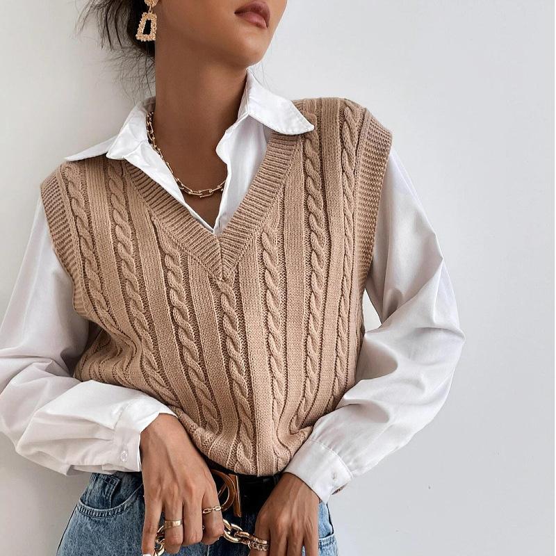 Women’s Sweater Vest – Cable Knit Pattern - V-Neck