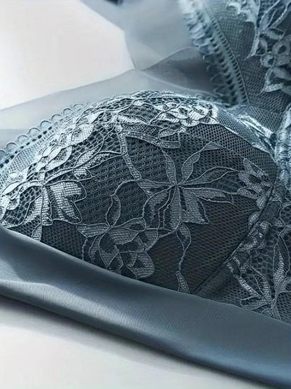 Women’s Seamless Bra – Full Coverage – Lace Overlay – Wire Free – Breathable Blend